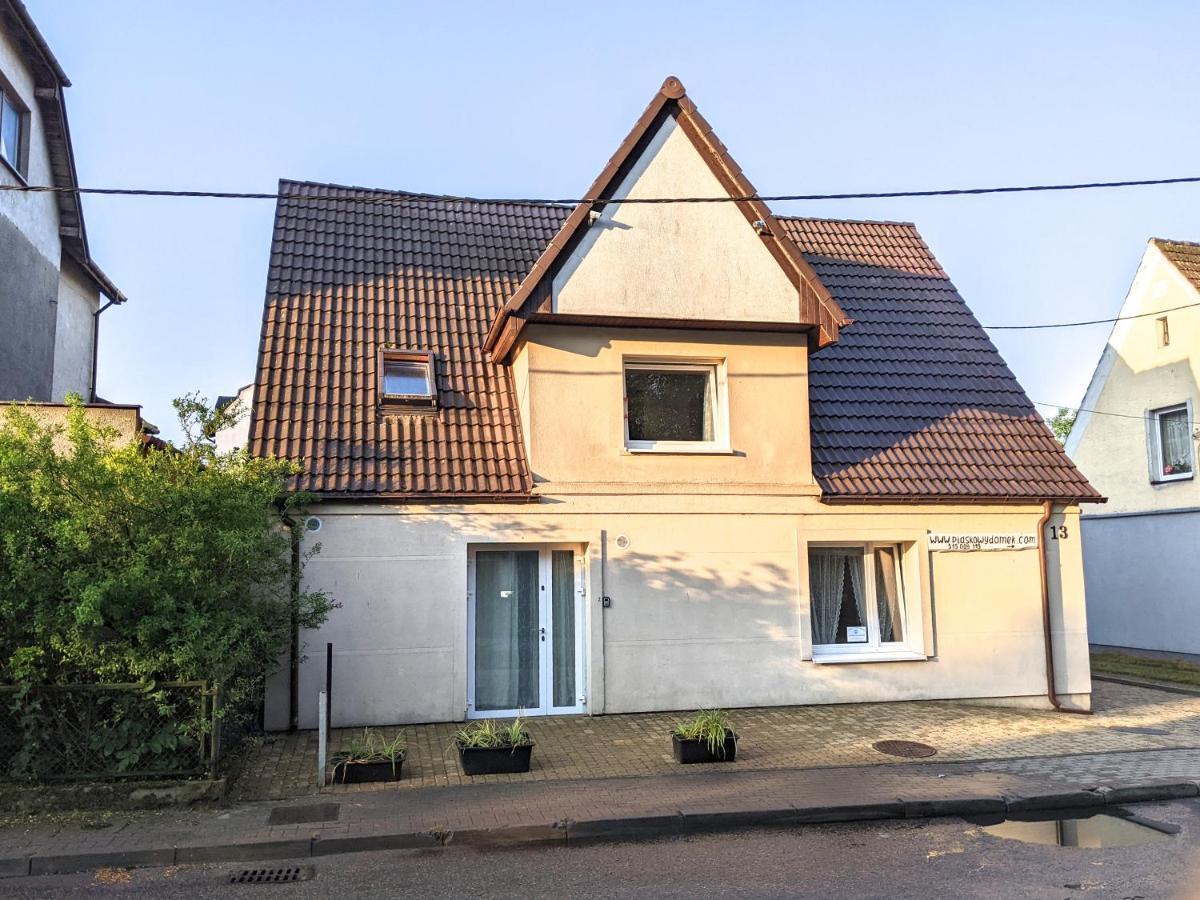Piaskowy Domek Łeba Exteriör bild