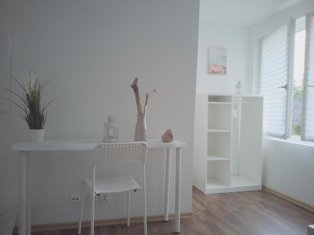 Piaskowy Domek Łeba Exteriör bild